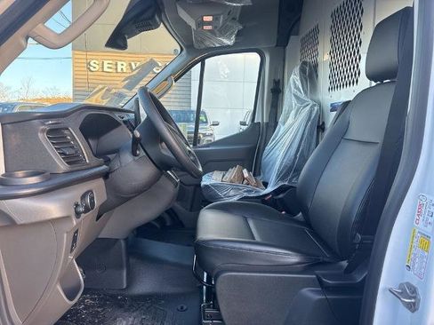 New 2026 Ford Transit 250 148 Medium Roof w/ Exterior Upgrade Package RWD image 16