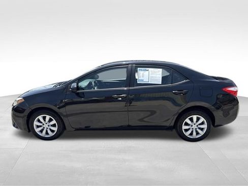 Used 2015 Toyota Corolla LE FWD image 4