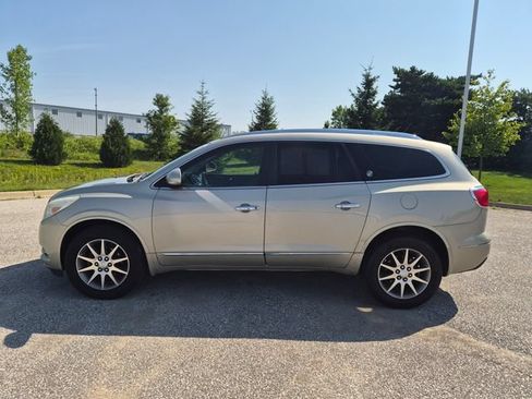 Used 2013 Buick Enclave Leather w/ Trailering Provision Package FWD image 8