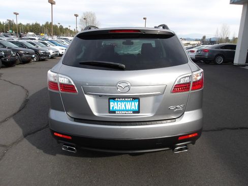 Used 2011 MAZDA CX-9 Grand Touring w/ Moonroof & Bose Audio Pkg image 4