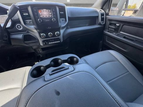 Used 2024 RAM 4500 Tradesman w/ Chrome Appearance Group RWD image 3