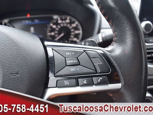 Used 2024 Nissan Altima 2.5 SR FWD image 27