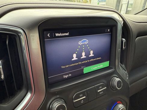 Certified 2022 Chevrolet Silverado 3500 LTZ w/ LTZ Convenience Package image 24