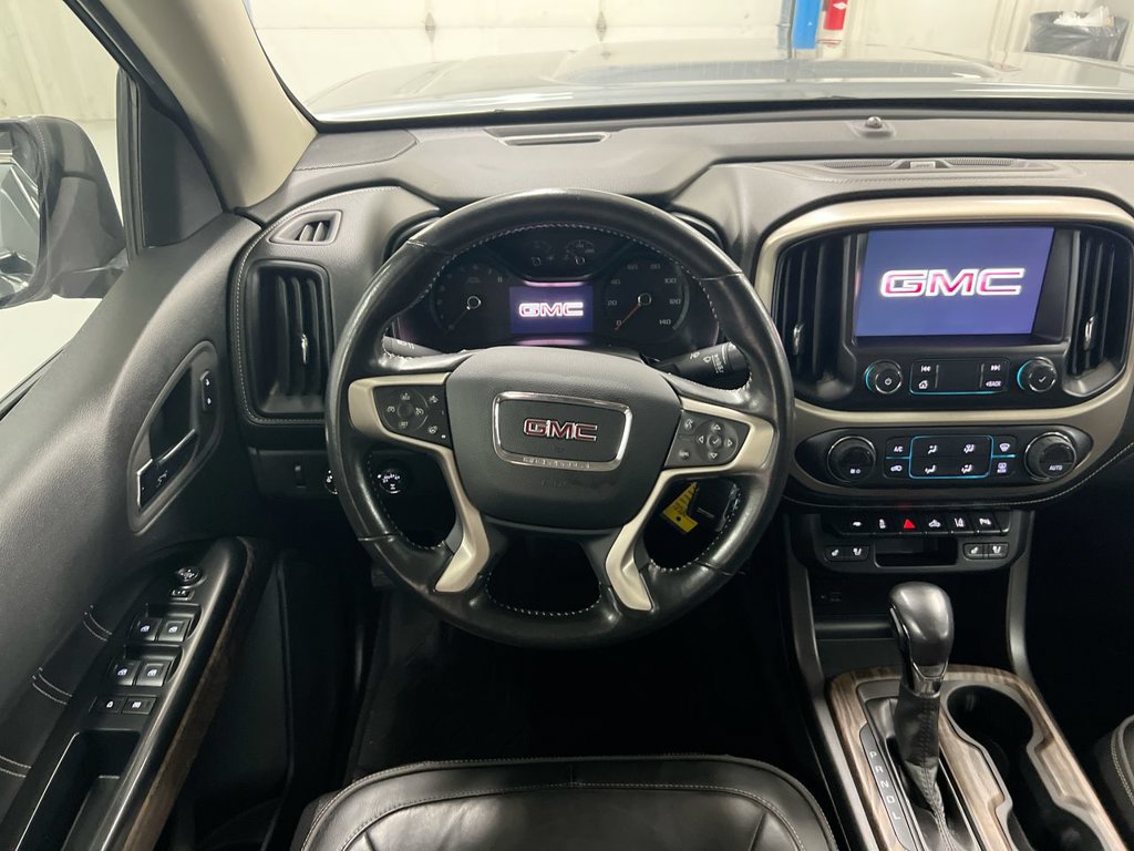 Used 2022 GMC Canyon Denali AWD/4WD image 11