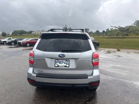 Used 2014 Subaru Forester 2.5i Touring AWD/4WD image 6