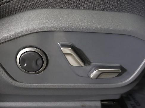 Used 2024 Kia EV9 Light RWD image 35