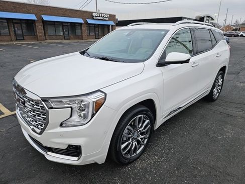 Certified 2023 GMC Terrain Denali w/ Denali Premium Package image 3