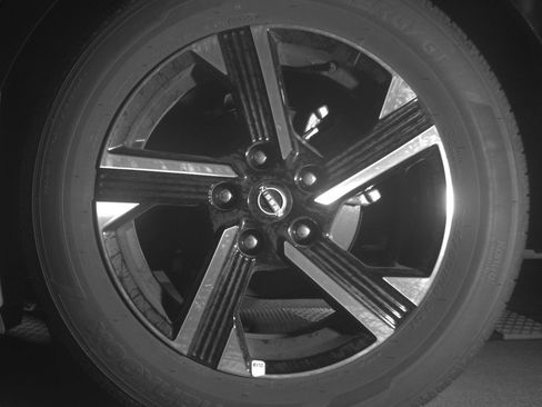 Used 2025 Nissan Sentra SV image 14