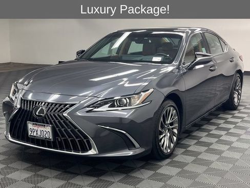 Certified 2025 Lexus ES 350 w/ Luxury Package FWD image 2