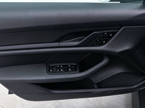 Used 2024 Porsche Taycan RWD image 39
