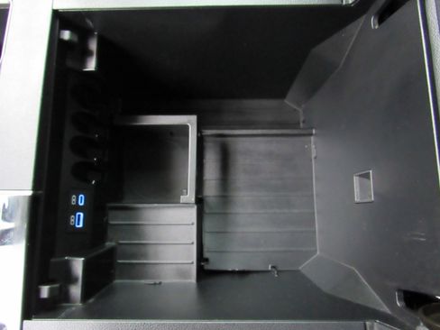 Used 2024 Toyota Tundra Limited image 27