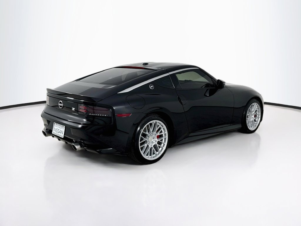 Used 2024 Nissan Z Performance w/ Floor Mat Package RWD image 7