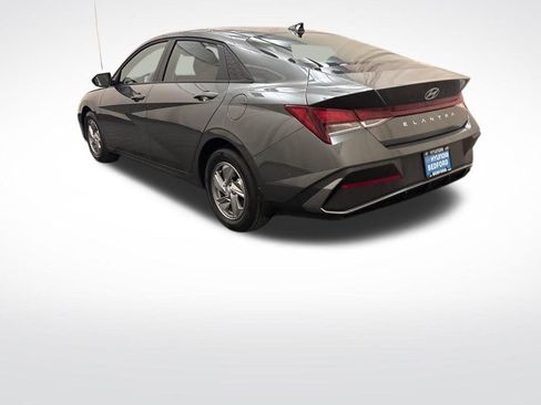 New 2026 Hyundai Elantra Sport FWD image 7