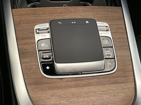 Certified 2025 Mercedes-Benz G 63 AMG 4MATIC image 33