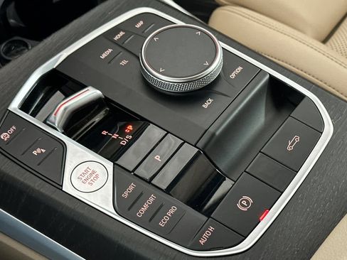 Used 2024 BMW 430i Convertible image 23