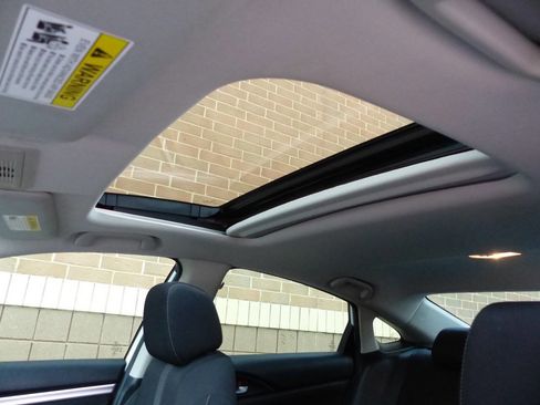 Used 2020 Honda Civic EX image 49