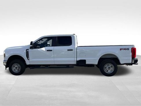 Used 2024 Ford F250 XL w/ FX4 Off-Road Package image 4
