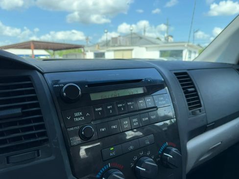 Used 2012 Toyota Tundra 2WD Double Cab image 12