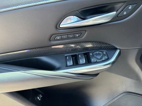 Certified 2025 Cadillac XT4 Sport AWD/4WD image 11