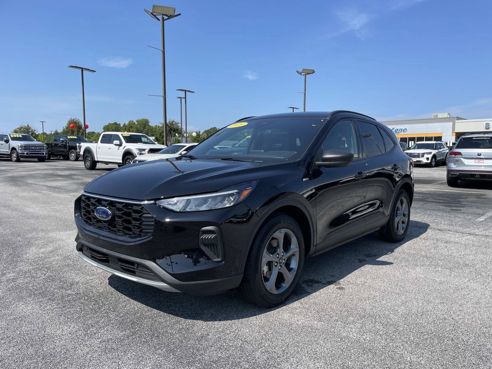Used 2026 Ford Escape ST-Line FWD image 9