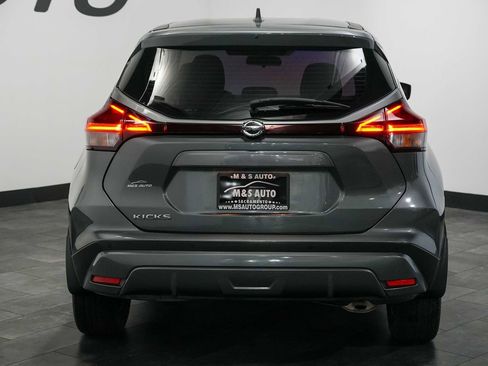 Used 2021 Nissan Kicks S FWD image 5