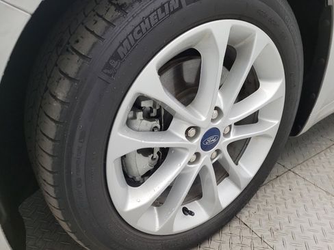 Used 2019 Ford Fusion Energi Titanium image 31