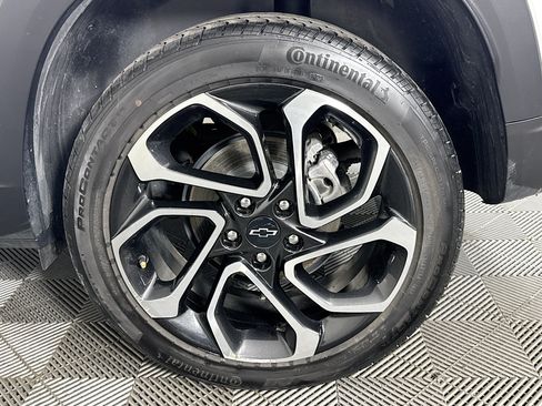 Used 2024 Chevrolet Trax RS w/ Driver Confidence Package FWD image 35