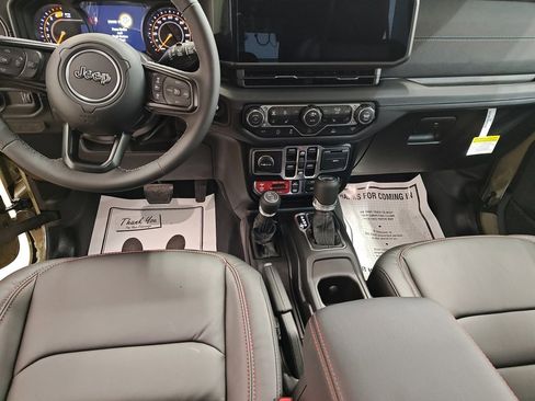 New 2026 Jeep Wrangler Unlimited Rubicon w/ Technology Group image 14