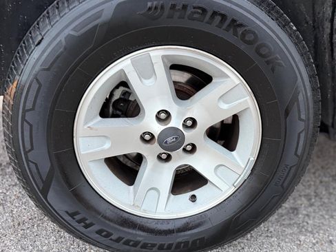 Used 2005 Ford Explorer Sport Trac XLT image 15