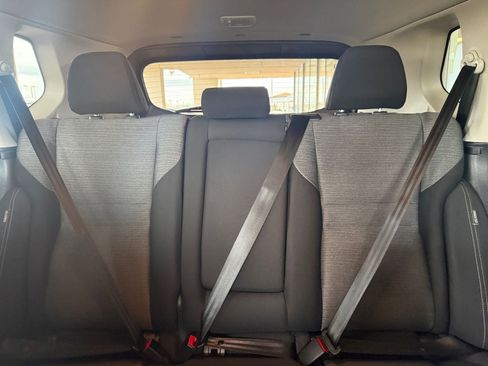 Used 2023 Nissan Rogue SV image 39