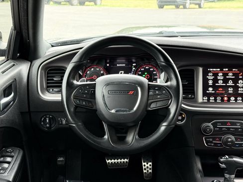 Used 2022 Dodge Charger R/T w/ Blacktop Package RWD image 31