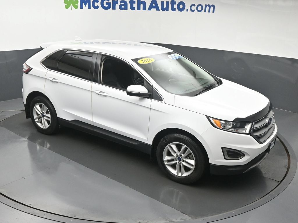 Used 2018 Ford Edge SEL w/ Equipment Group 201A AWD/4WD image 3