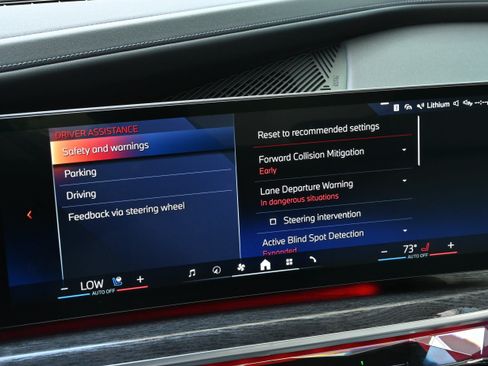 Used 2024 BMW 760i xDrive AWD/4WD image 34