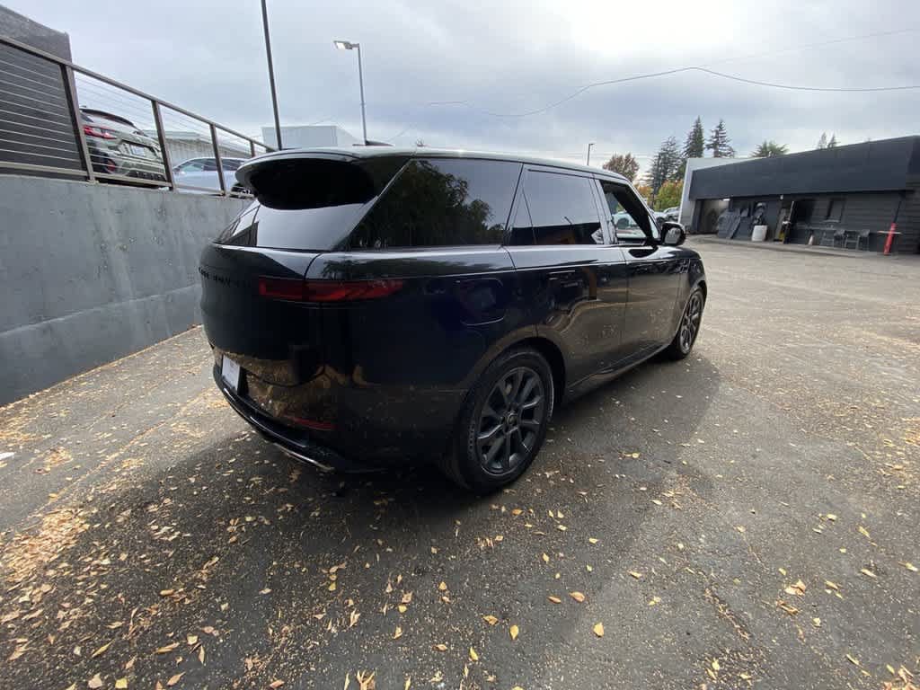 Used 2024 Land Rover Range Rover Sport Dynamic SE AWD/4WD image 6