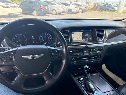 Used 2017 Genesis G80 3.8 w/ Option Group 02 image 10