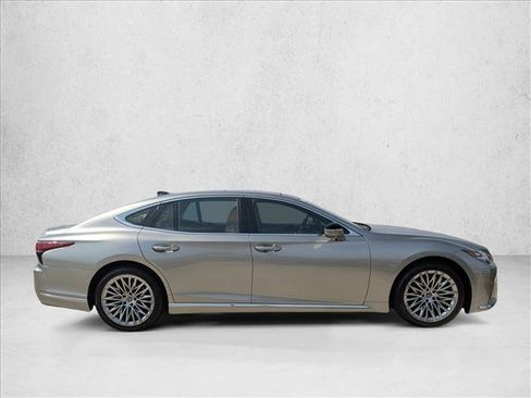 Used 2024 Lexus LS 500 AWD w/ Interior Upgrade Package image 4