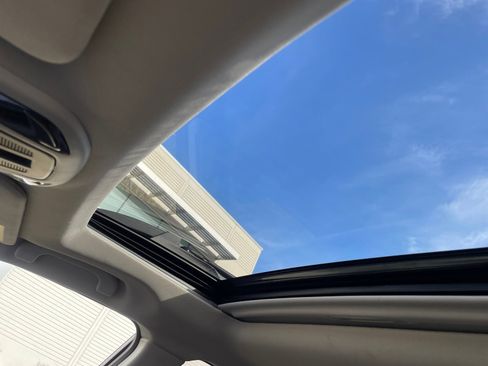 Certified 2025 Subaru Outback Onyx Edition XT image 4