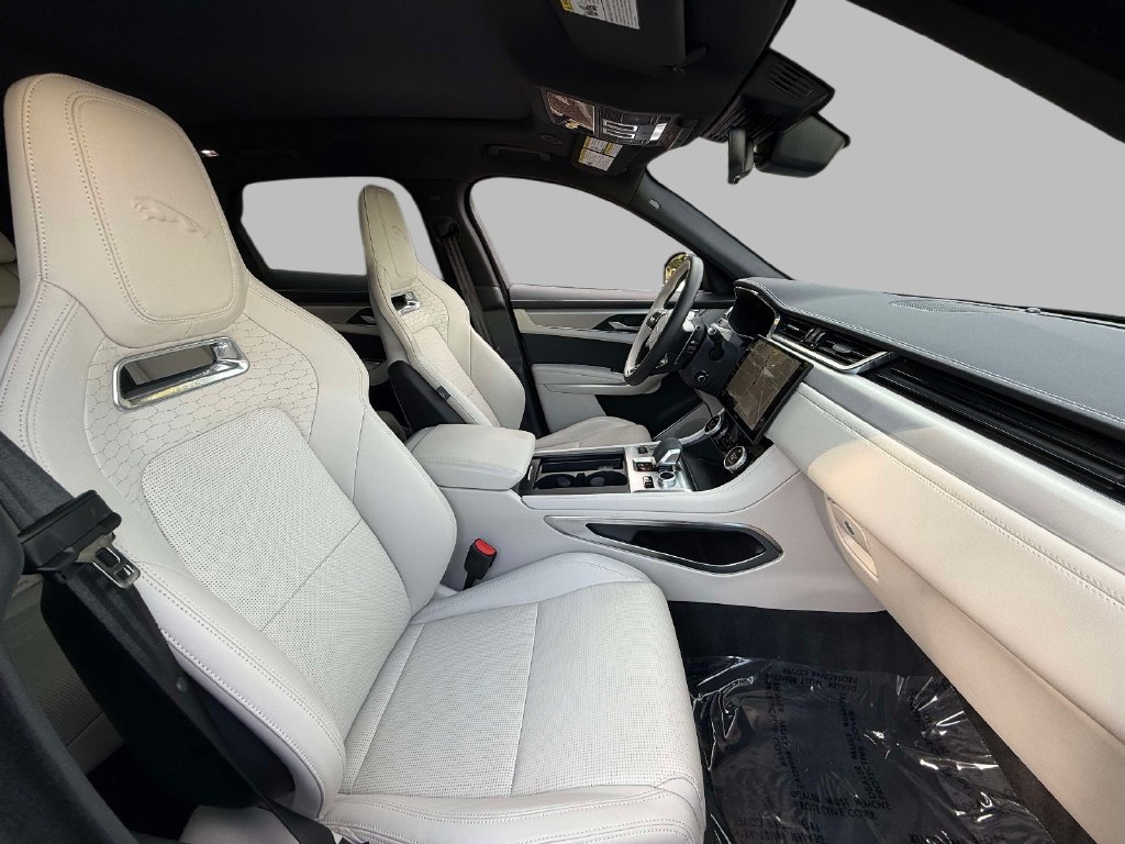 Used 2025 Jaguar F-PACE R-Dynamic S AWD/4WD image 14