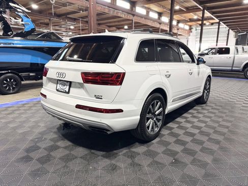 Used 2017 Audi Q7 3.0T Premium image 5