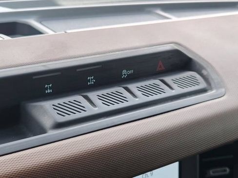 Used 2024 Ford Bronco Outer Banks AWD/4WD image 17