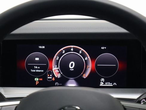 New 2026 Volkswagen Tiguan SE R-Line image 18