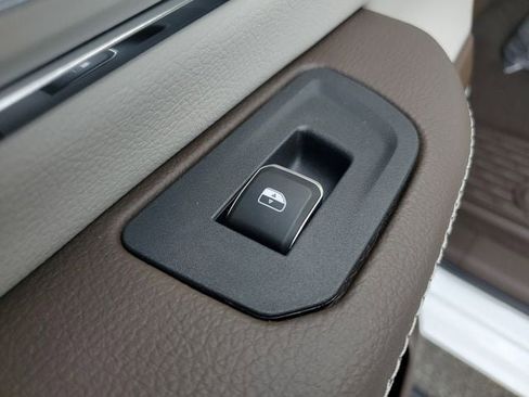 New 2026 RAM 1500 Laramie w/ Laramie Preferred Package image 18