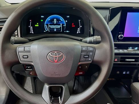 New 2025 Toyota Camry LE w/ Convenience Package FWD image 12