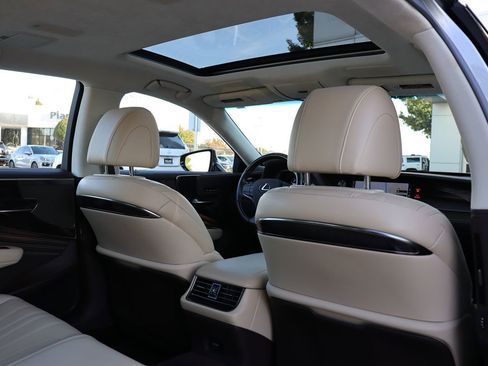 Used 2018 Lexus LS 500 w/ Interior Upgrade Package image 46