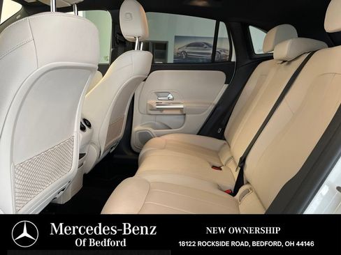 Used 2025 Mercedes-Benz GLA 250 4MATIC image 13
