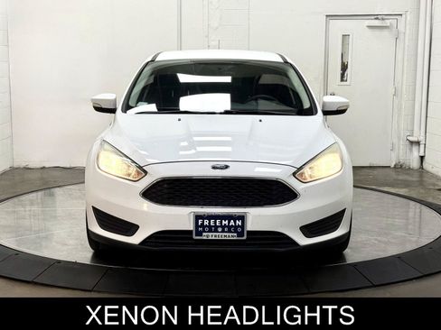 Used 2015 Ford Focus SE w/ Interior Protection Package FWD image 3