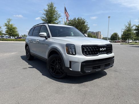 Used 2024 Kia Telluride EX X-Line AWD/4WD image 2
