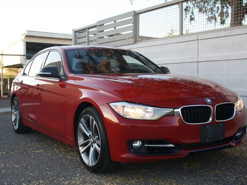 Used 2013 BMW 328i xDrive Sedan image 2