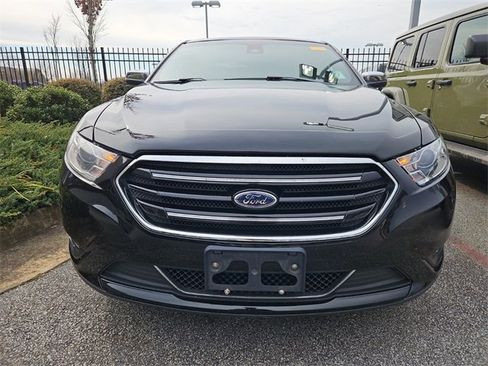 Used 2019 Ford Taurus Limited image 2