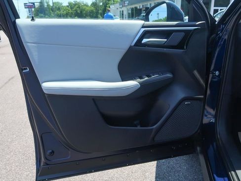 New 2025 Mitsubishi Outlander AWD image 26